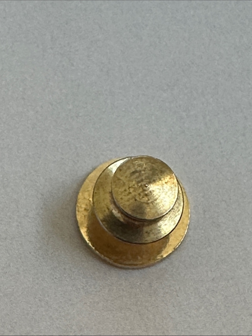 Gold Tone Leaf Pin Accessory - Picture 3 of 4